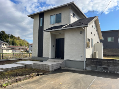 上越売買不動産　大手ハウスメーカー施工　出雲崎町山谷　中古住宅
