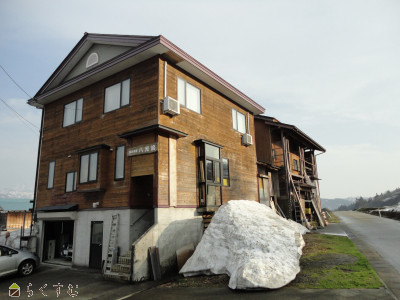 上越売買不動産　魚沼市下倉　高床３階建て　