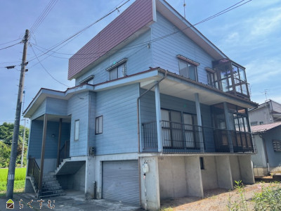 上越売買不動産　魚沼市中原　高床３階建て