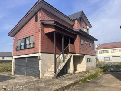 上越売買不動産　南魚沼市青木新田 3階建て