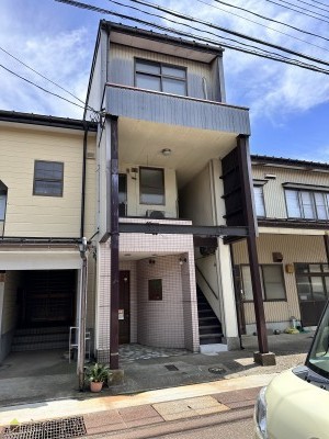 上越賃貸不動産　仲町2丁目　貸家