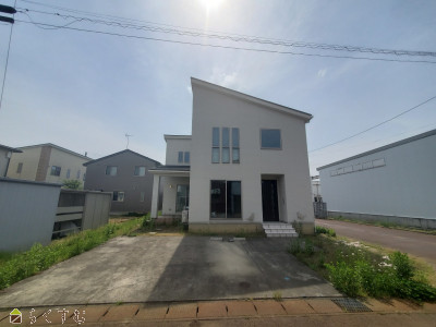 上越売買不動産　見附市市野坪町【中古住宅】
