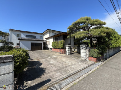 上越売買不動産　お庭もお家も広々！視線を気にせず羽を伸ばせる高土町の家